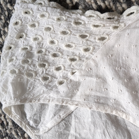 Cotton eyelet swiss dot white tee shirt tunic, small size - Picture 5 of 6